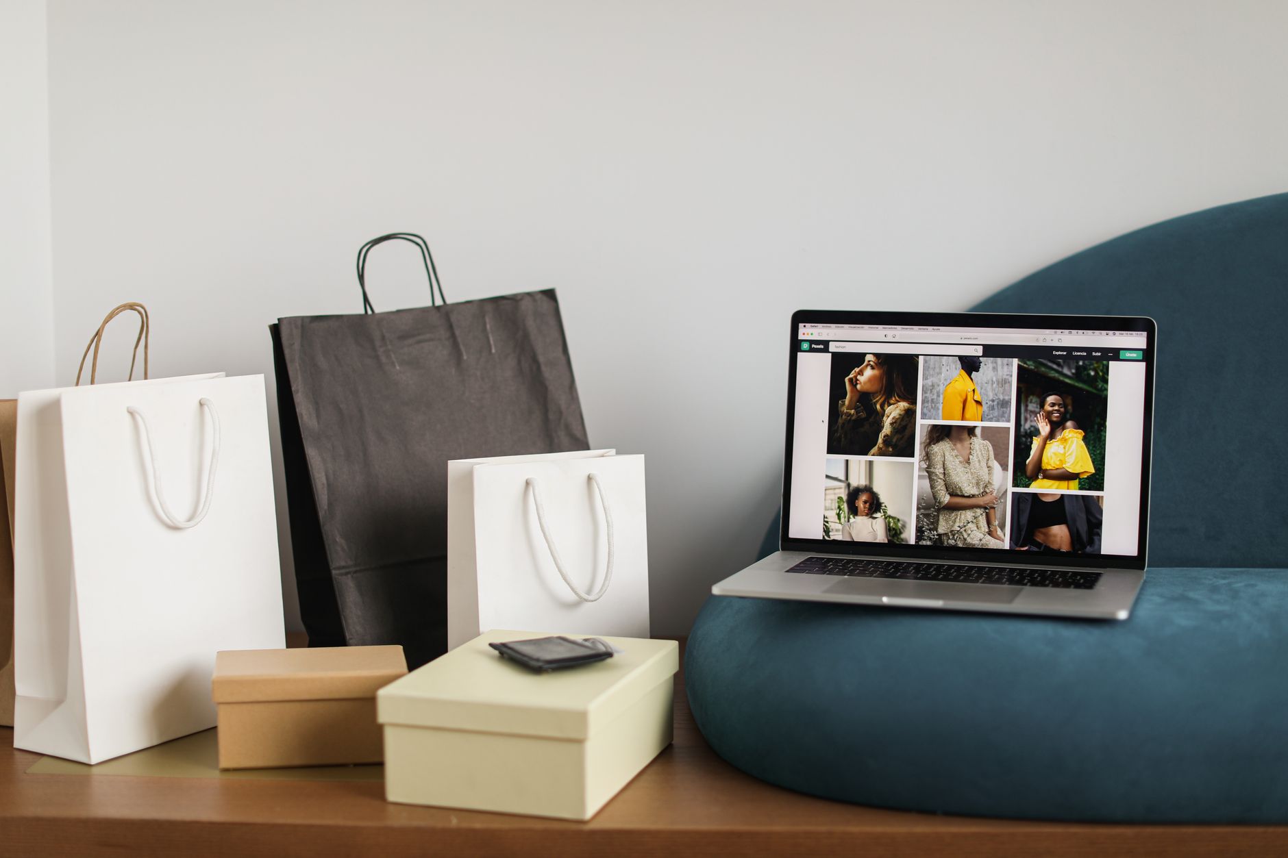 How to Start an Online Clothing Store in the UK in 2026: Print-on-Demand Platforms Compared