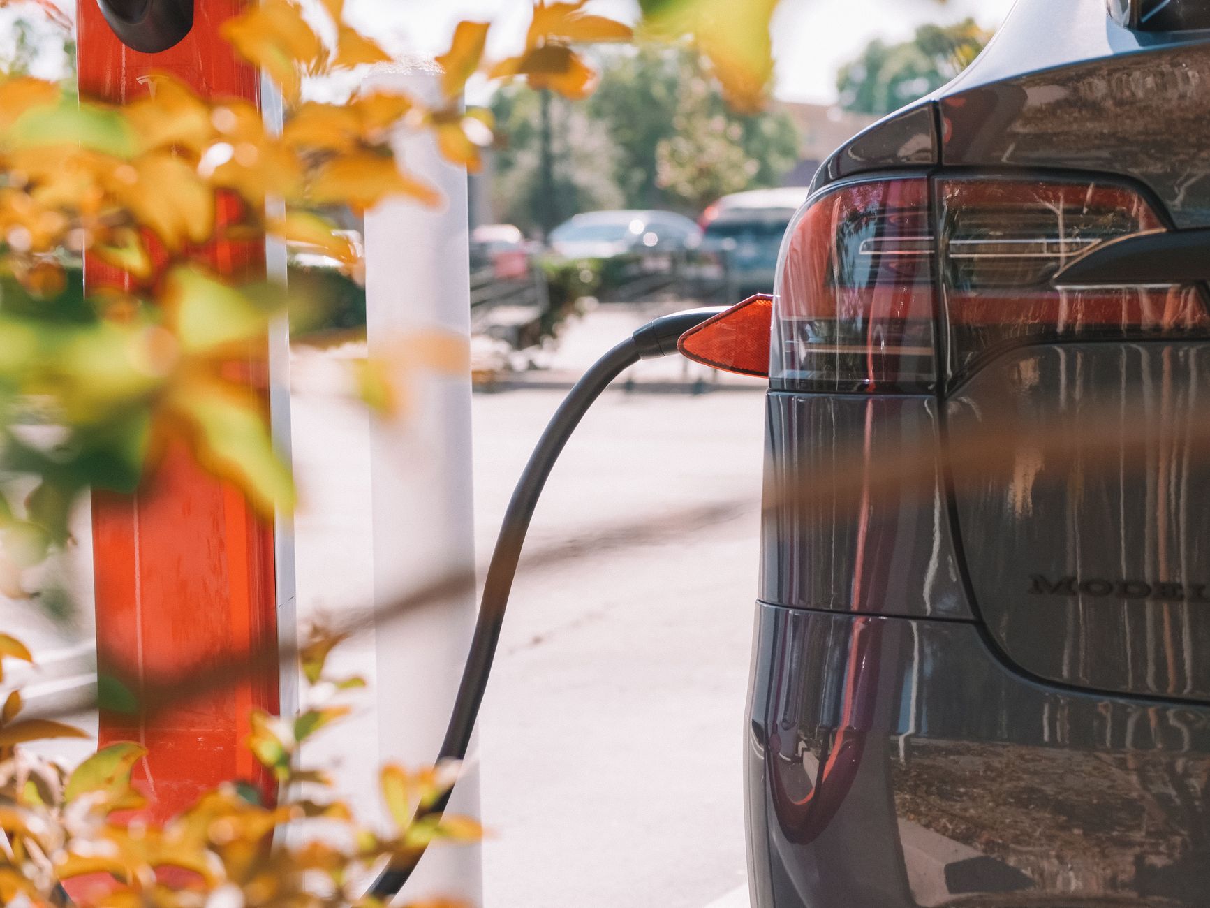 SMMT Calls for Van Mandate Rethink as Electric Registrations Hit Record 14.7% Share