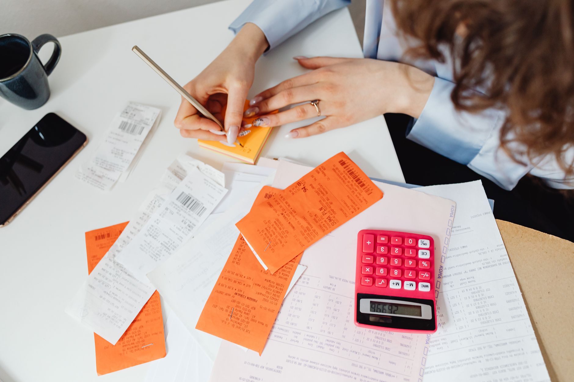 Zoho Expense MCP: How Conversational Expense Workflows Cut Admin for Small Teams